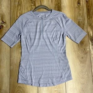 Athleta Pacifica Illume Fitted Tee Gray Size Small